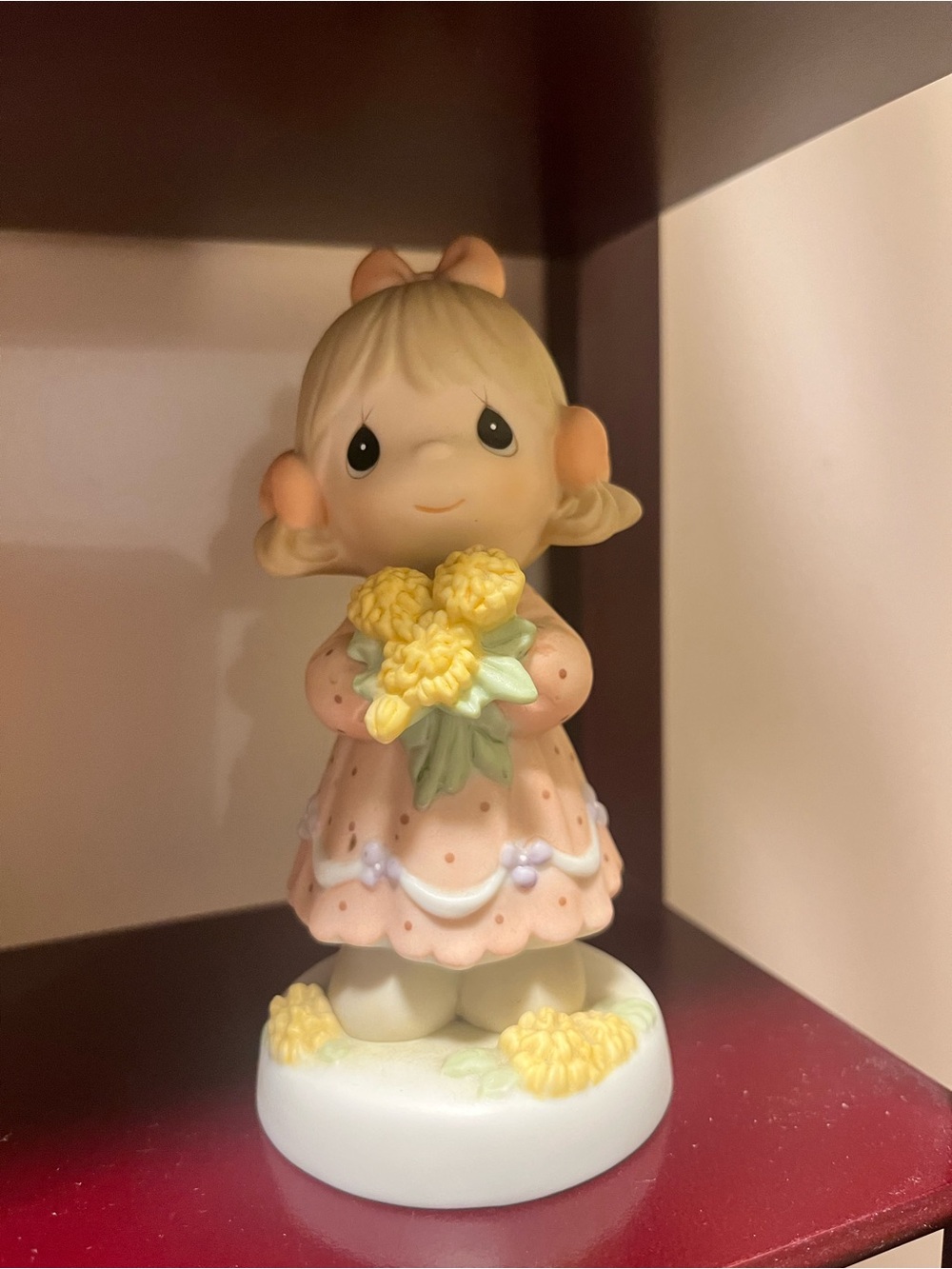 Precious Moments White Figurine Base with Pink Nail Accent